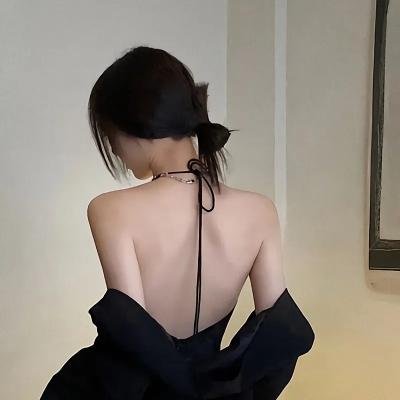 驱魔修女:蛊毒